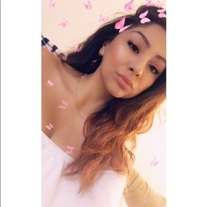 Meet your Posher, Estefania